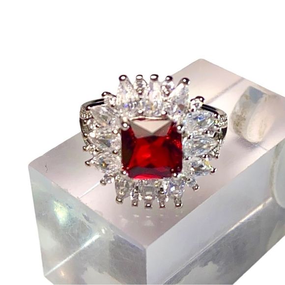 Garnet & CZ Gemstone Ring of 925 Sterling Silver Overlay (8.5) - Picture 7 of 10
